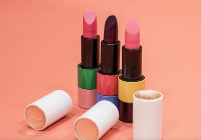 La première collection de rouges à lèvres Hermès est désormais disponible