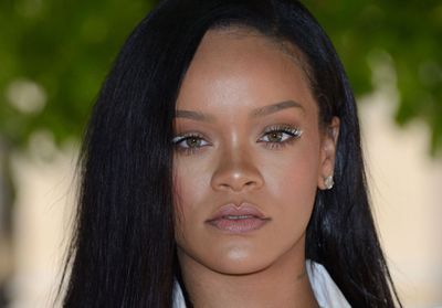 Rihanna : pourquoi son gloss Fenty Beauty se vend-il toutes les 12 secondes ?