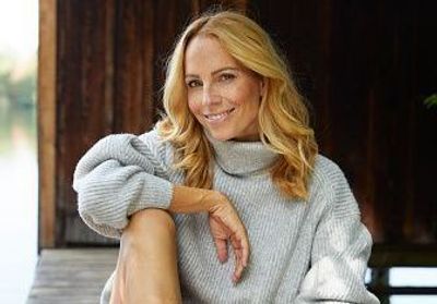 Elle arrête de se raser les jambes, voici ce qu'il se passe