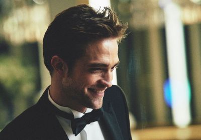 EXCLU - Robert Pattinson nous hypnotise dans la nouvelle campagne parfum Dior