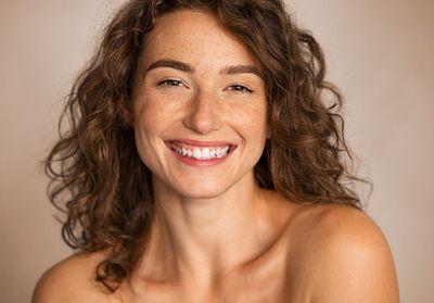 Soin au caviar : les bienfaits de l'or noir pour la peau de notre visage
