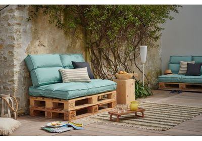 Des coussins pour des canapés en palette confortables