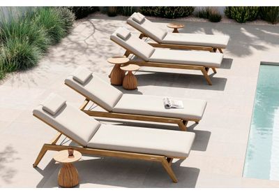 20 chaises longues et transats pour un extérieur relax