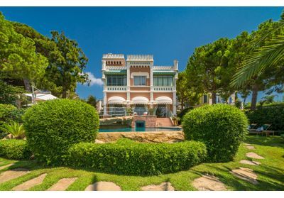 Cette mythique villa d’Antibes, refuge d’artistes, est à vendre