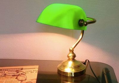 La lampe de banquier : histoire d'un luminaire culte
