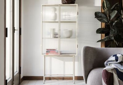 Meuble vitrine : valoriser sa déco avec du mobilier tendance