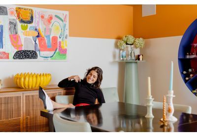 Leandra Medine nous ouvre les portes de son appartement new-yorkais arty et coloré