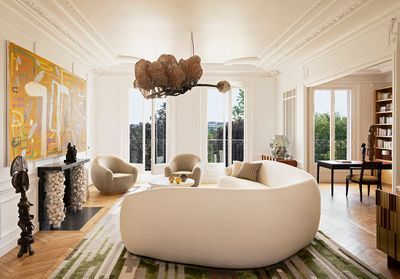 Un appartement haussmannien de collectionneur avec vue sur le Luxembourg