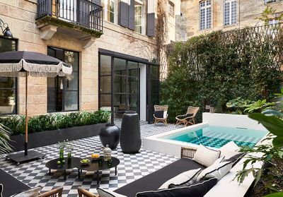 Un hôtel particulier bordelais prend des airs de riad