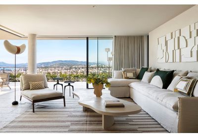 Une villa néo-provençale métamorphosée en maison contemporaine