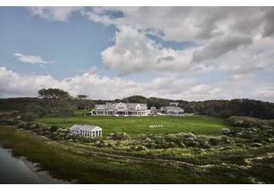 Visite d'une propriété de Nouvelle-Angleterre aussi luxueuse que cosy