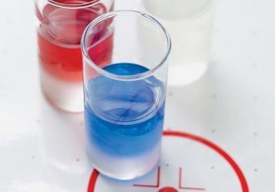 Des cocktails bleus pour encourager l'équipe de France