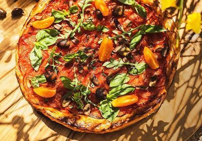Cet été, revisitez vos classiques avec la tarte à la tomate