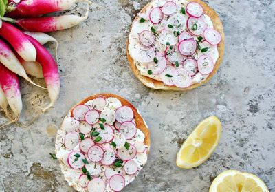 15 idées de tartines aux petits légumes de printemps