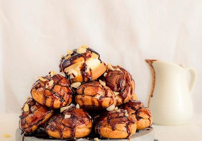 Les profiteroles, le dessert culte des brasseries françaises à faire à la maison