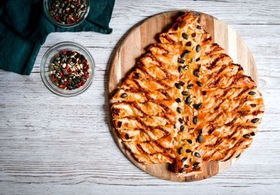 Noël express : le sapin feuilleté pesto fromage