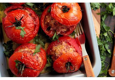 Comment faire des tomates farcies classiques ?