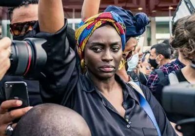 « Nous ne laisserons pas la France tranquille » : le discours puissant d'Aïssa Maïga au rassemblement contre les violences policières