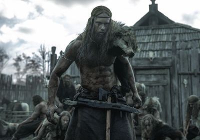 The Northman : on connaît la routine spéciale d'Alexander Skarsgård pour se transformer en viking