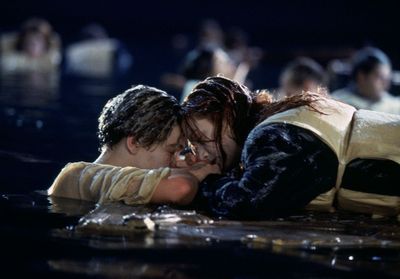 Titanic : Jack pouvait-il réellement survivre s'il avait été sur la planche avec Rose ?