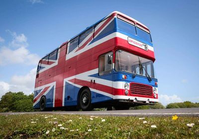 Et si vous dormiez dans le célèbre bus des Spice Girls ?