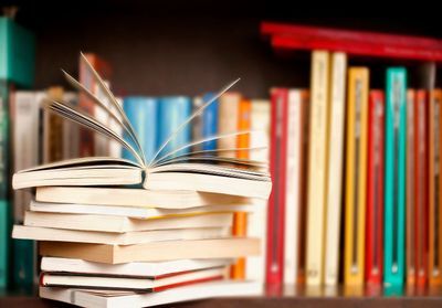 Petite bibliothèque pour nous aider à penser dans la tempête