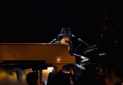 Alicia Keys bluffe la Toile en jouant sur deux pianos lors des Grammy Awards