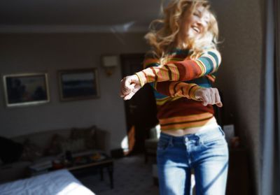 Chanson feel good : notre playlist pour garder le moral pendant le confinement !