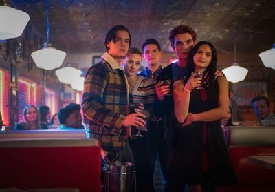 La série « Riverdale » renouvelée pour une saison 6