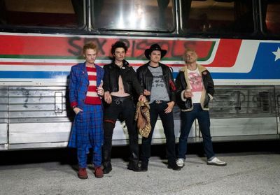 « Pistol » sur Disney+ : la série sur les Sex Pistols se dévoile avec des premières images survoltées