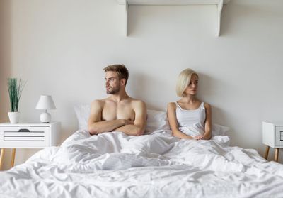 Couple : pourquoi vaut-il mieux éviter de se coucher fâchés (et reporter une dispute au lendemain)