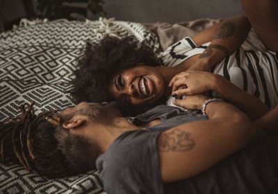 Réconciliations sur l'oreiller : pourquoi elles seraient bidons (selon une étude)