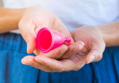 La DGCCRF alerte sur les risques de la coupe menstruelle, on fait le point