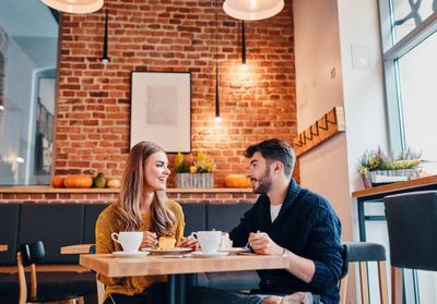 Les célibataires seraient de plus en plus radins, mais pourquoi ?