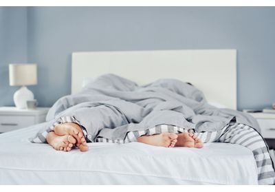 Voici l’astuce imparable des Scandinaves pour mieux dormir à deux