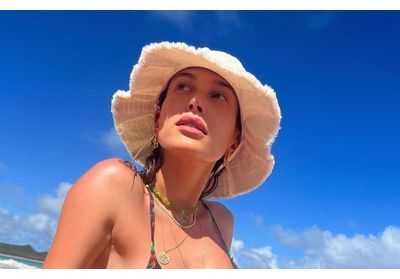 4 chapeaux tendances à emmener sur la plage