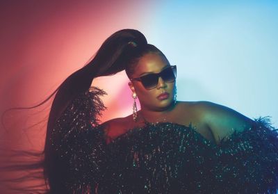 L'instant mode : Lizzo dévoile sa collection de solaires pour Quay Australia