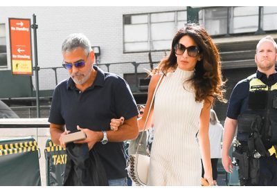 Amal Clooney : sublime en cuissardes à New York