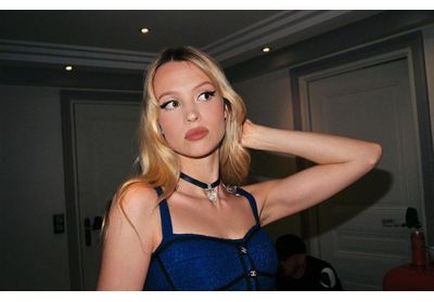 Angèle : on adopte son top corset idéal pour l'été