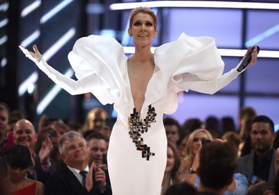 Céline Dion : Valérie Lemercier porte les vraies tenues de la star pour son film « Aline »