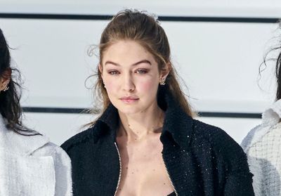 Chanel, Moschino, Balmain... Les plus beaux défilés de Gigi Hadid