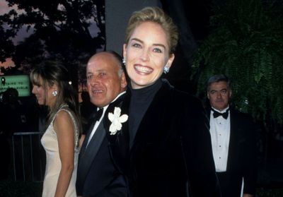 Histoire d'une tenue : le t-shirt Gap de Sharon Stone aux Oscars 1996