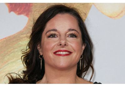 Laure Calamy : élégante et tendance en robe de gala à la Mostra