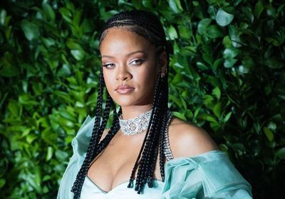 Les 9 indispensables de la garde-robe de Rihanna