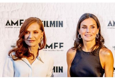 Letizia d'Espagne et Isabelle Huppert : duo ultra-glamour en looks monochromes