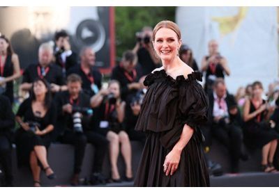 Mostra de Venise : Cate Blanchett, Julianne Moore et Jessica Brown Findlay rendent hommage à la reine