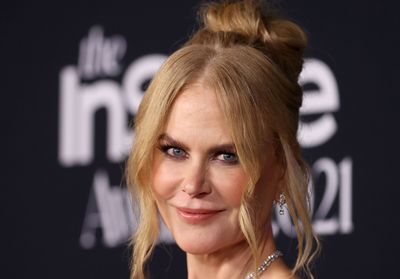 On copie le look décontracté chic de Nicole Kidman