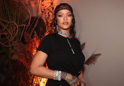 Rihanna prouve que l'ensemble en lycra est une tendance à suivre