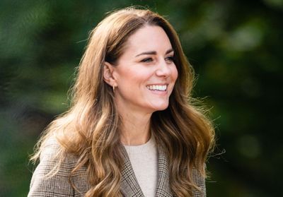 Kate Middleton sublime en manteau vert vif