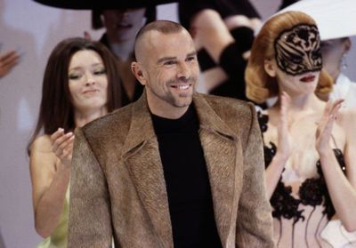 Mort de Thierry Mugler : la mode et les stars lui rendent hommage